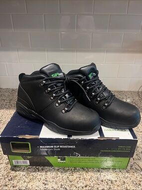 SR Max Black Women's Slip-Resistant Hiker Boots